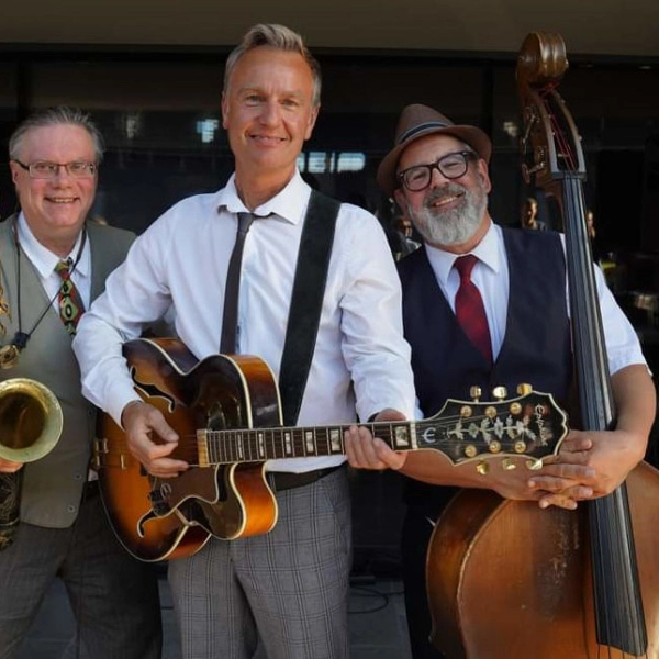 Lenard Streicher Trio 2024 1500x644 © Stella Theater